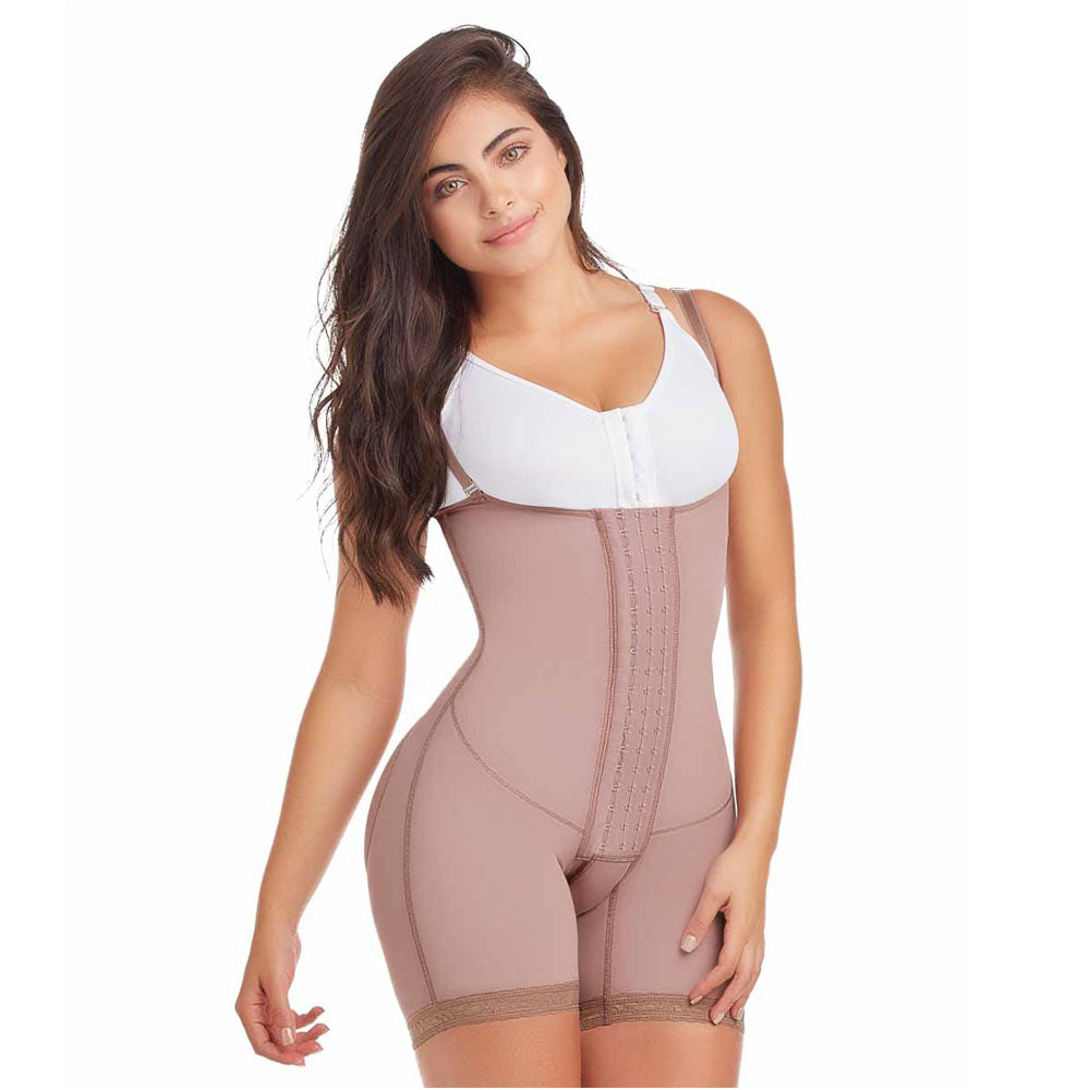 Delie Fajas Diseños DPrada Faja Colombiana 09111 Shapewear short style with 3 tiers of hooksw